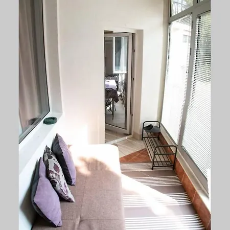 Spacious Apart With Pool, Sea Park&beach&freeparking Apartment Varna