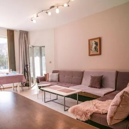 Spacious Apart With Pool, Sea Park&beach&freeparking Varna