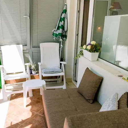 Spacious Apart With Pool, Sea Park&beach&freeparking Varna