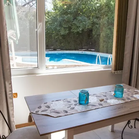 Spacious Apart With Pool, Sea Park&beach&freeparking Apartment