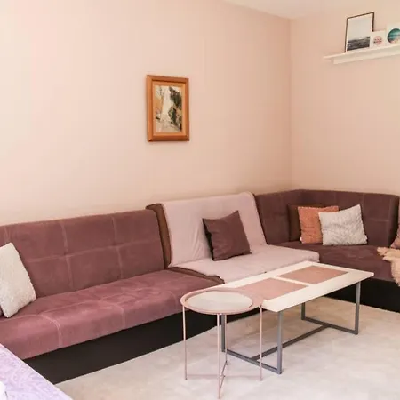 Spacious Apart With Pool, Sea Park&beach&freeparking *
